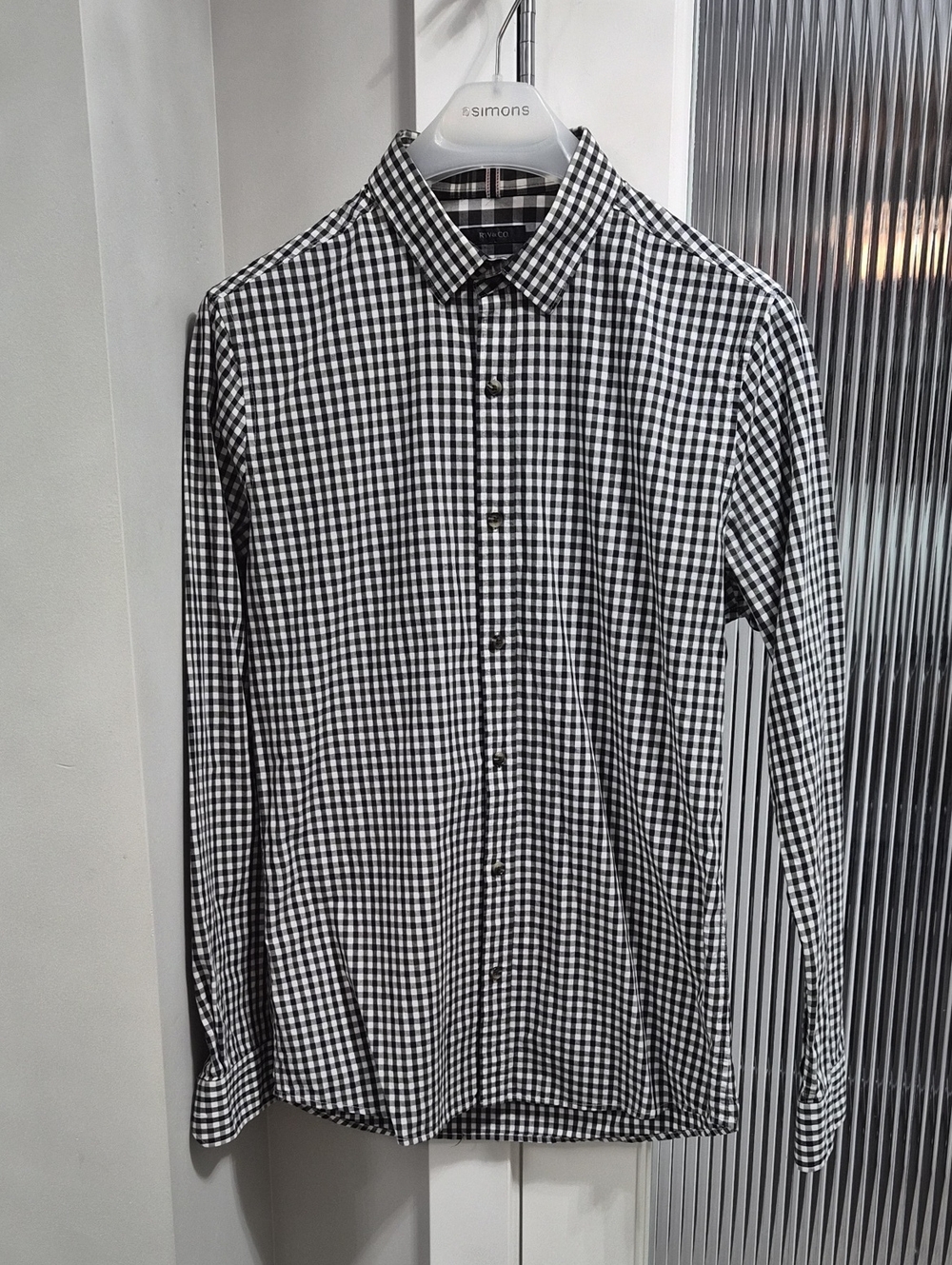 RW&CO. Black & White Gingham Button-Down Shirt